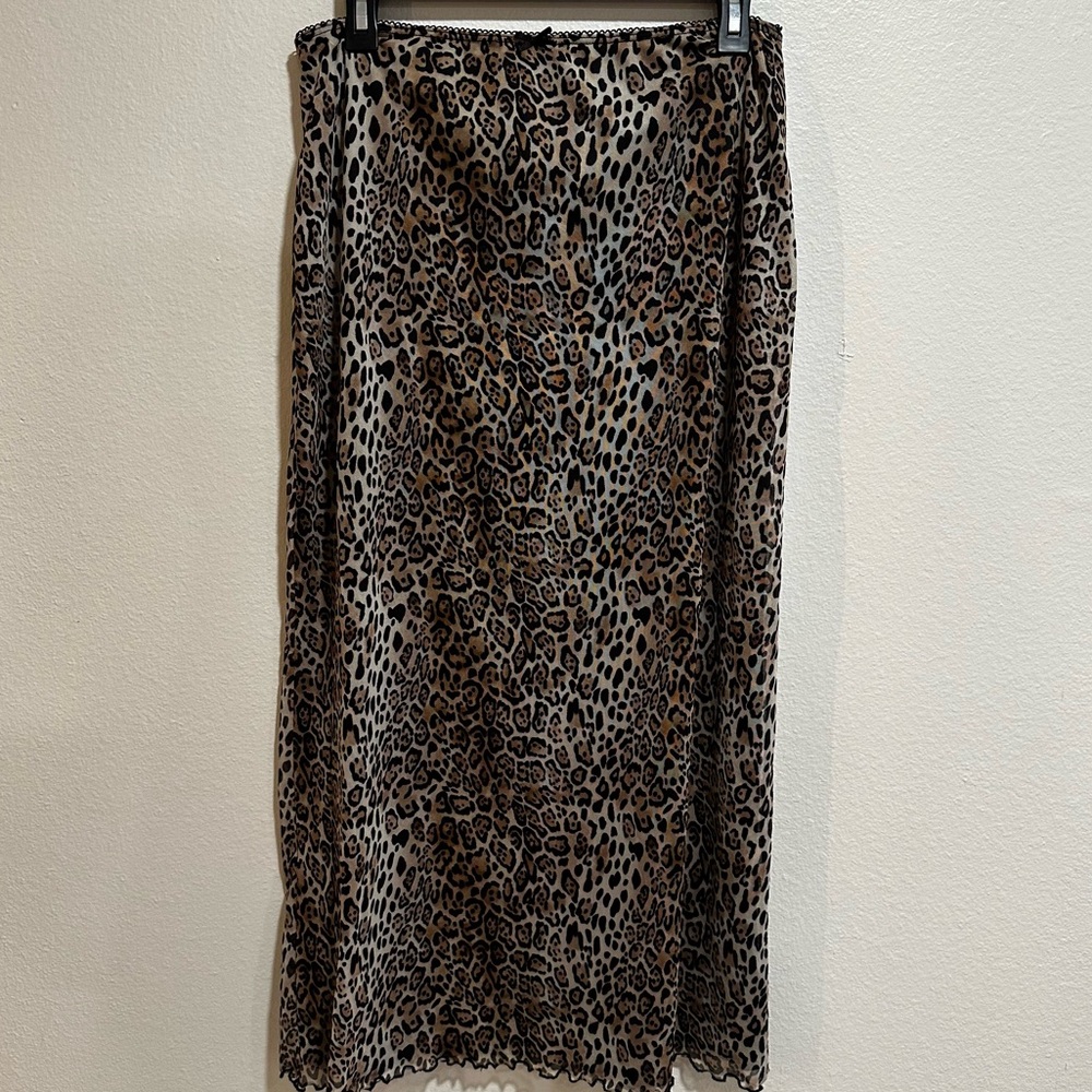 ASOS mesh midi skirt in leopard print - Picture 6 of 7